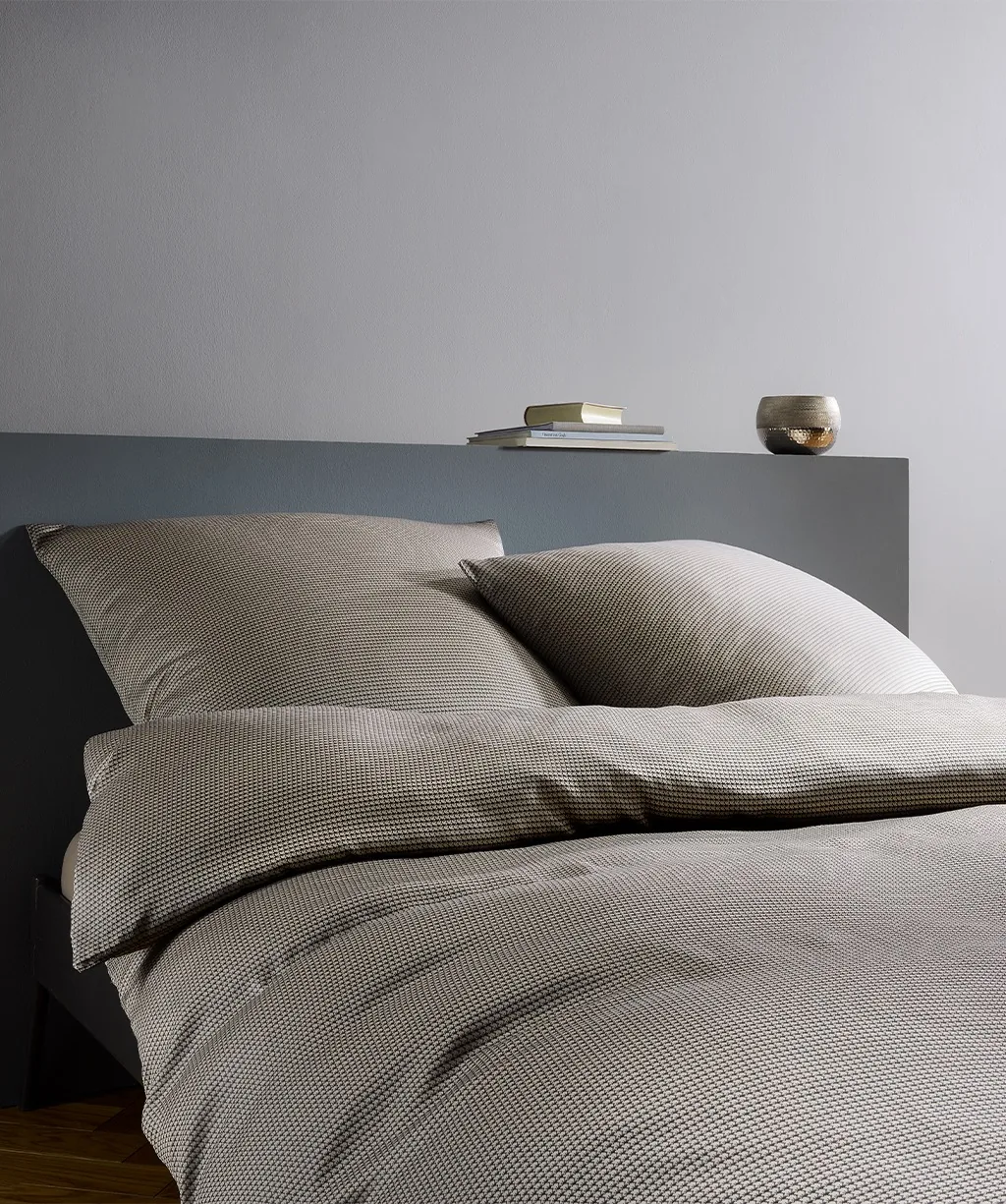 Black Premium TENCEL™ D Grau – Ambiente 1