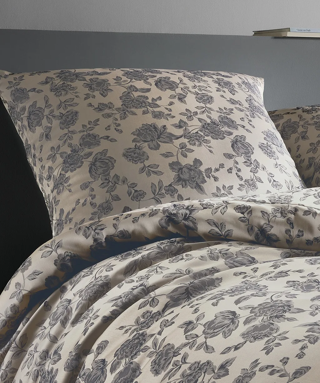 Black Premium TENCEL™ D Grau – Ambiente 2