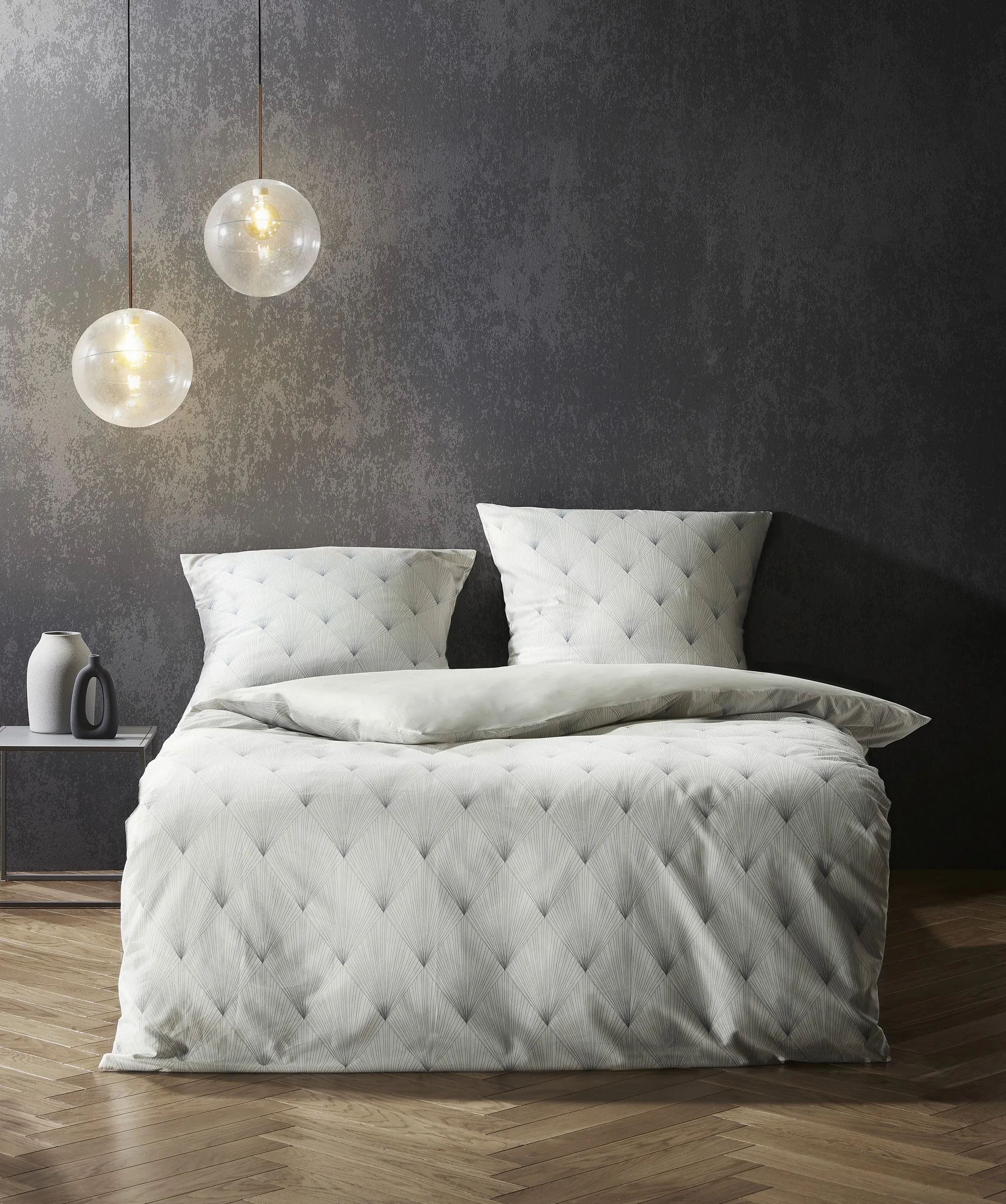 Black Premium Schweizer Satin Creme – Ambiente