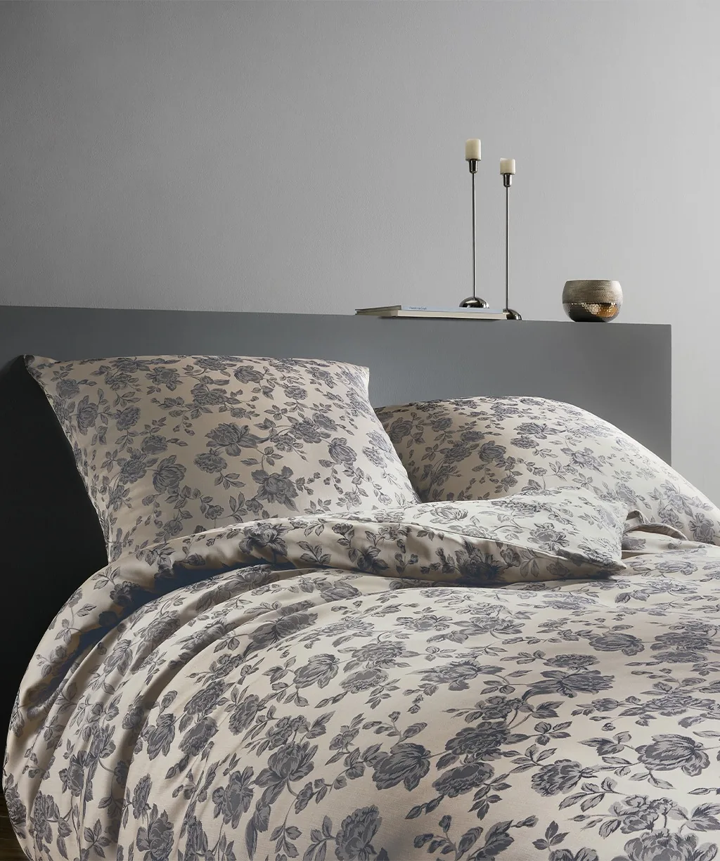 Black Premium TENCEL™ D Grau – Ambiente 1