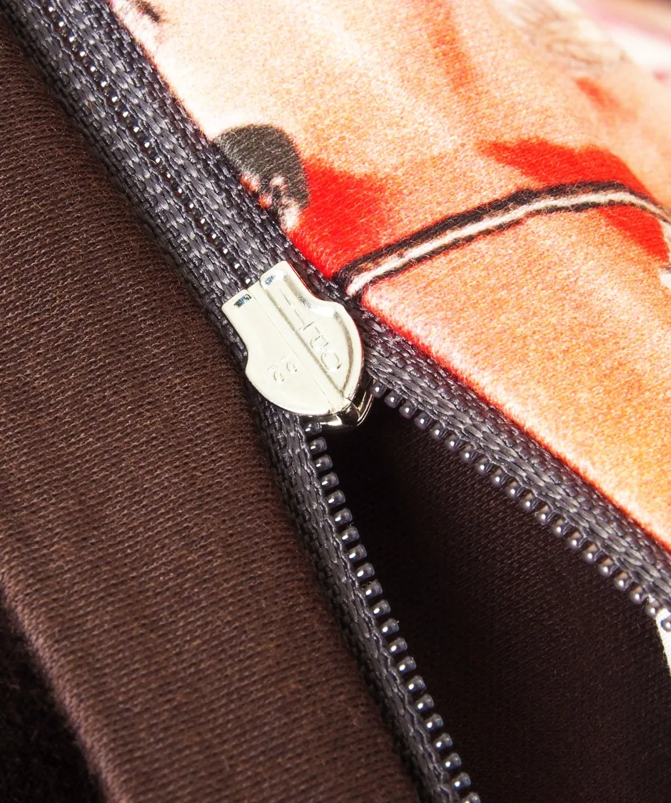 Black Premium Jersey Mahagoni – Detail Reißverschluss