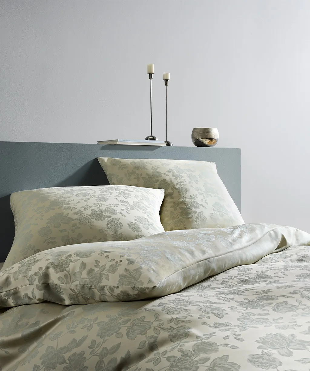Black Premium TENCEL™ D Grün – Ambiente 1